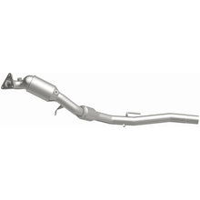 Load image into Gallery viewer, Magnaflow Conv DF 11-15 Volkswagen Touareg V6 3.6 OEM Underbody