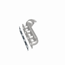 Load image into Gallery viewer, MagnaFlow Direct Fit Catalytic Converter Infiniti/Nissan Trucks 8 5.6L D/S Manifold (49 State)