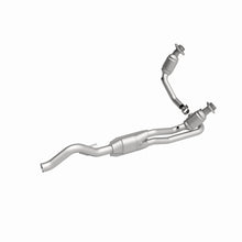 Load image into Gallery viewer, MagnaFlow Conv DF 00-03 Dodge Dakota 4.7L 4WD (49 State)