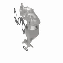 Load image into Gallery viewer, MagnaFlow Direct Fit Catalytic Converter 04-06 Toyota Sienna 3.3L