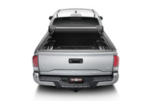 Load image into Gallery viewer, Truxedo 07-20 Toyota Tundra 6ft 6in Sentry CT Bed Cover