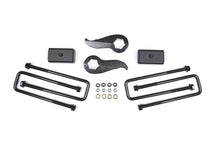 Load image into Gallery viewer, Zone Offroad 11-15 Chevy 2500/3500 HD 2in Torsion Key Lift Kit w/ ovld