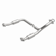 Load image into Gallery viewer, MagnaFlow Conv DF 06-09 Ford Explorer / 06-10 Mercury Mountaineer 4.6L Y-Pipe Assembly (49 State)