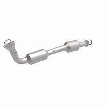 Load image into Gallery viewer, MagnaFlow Conv DF 07-09 Toyota Tundra/Sequoia V8 4.7L