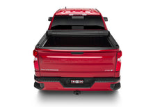 Load image into Gallery viewer, Truxedo 20-21 GMC Sierra &amp; Chevrolet Silverado 1500 (New Body) w/CarbonPro 5ft 9in Sentry CT Cover