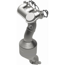 Load image into Gallery viewer, MagnaFlow Direct Fit Catalytic Converter 04-06 Toyota Sienna 3.3L