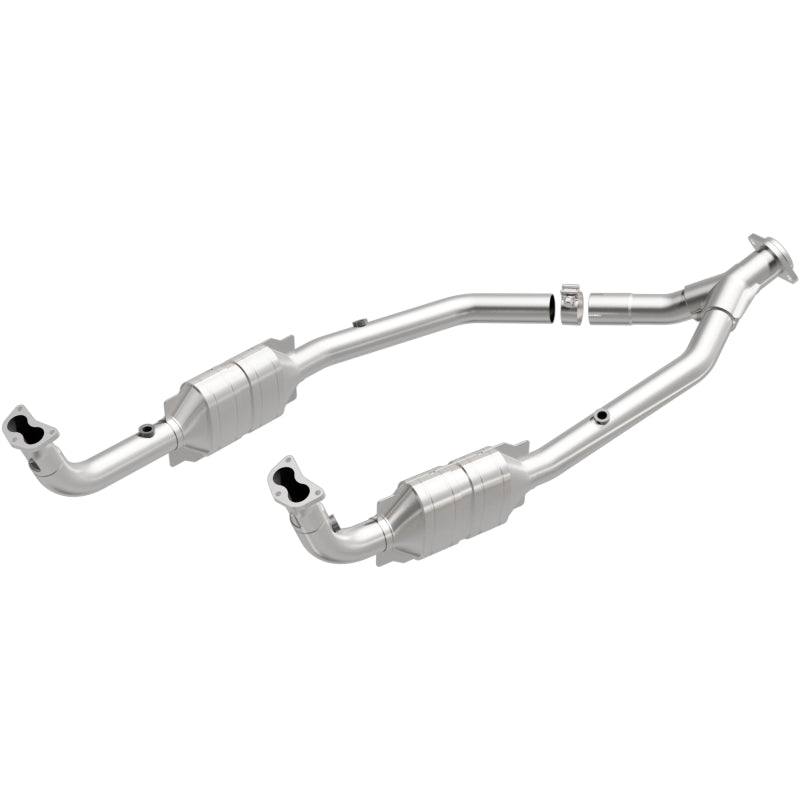 MagnaFlow Direct Fit Catalytic Converter 99-04 LR Discovery V8 OEM