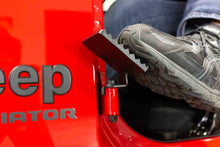 Load image into Gallery viewer, Fishbone Offroad 2018+ Jeep Wrangler JL / 2020+ Gladiator JT Foot Peg Set - Black