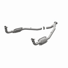 Load image into Gallery viewer, MagnaFlow Conv DF 97 Land Rover Defender 90 4.0L Y-Pipe Assy / 96-99 Discovery 4.0L Y-Pipe Assy