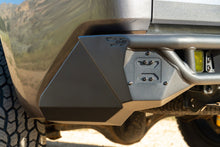 Load image into Gallery viewer, DV8 2014-2021 Toyota Tundra Tube Rear Bumper