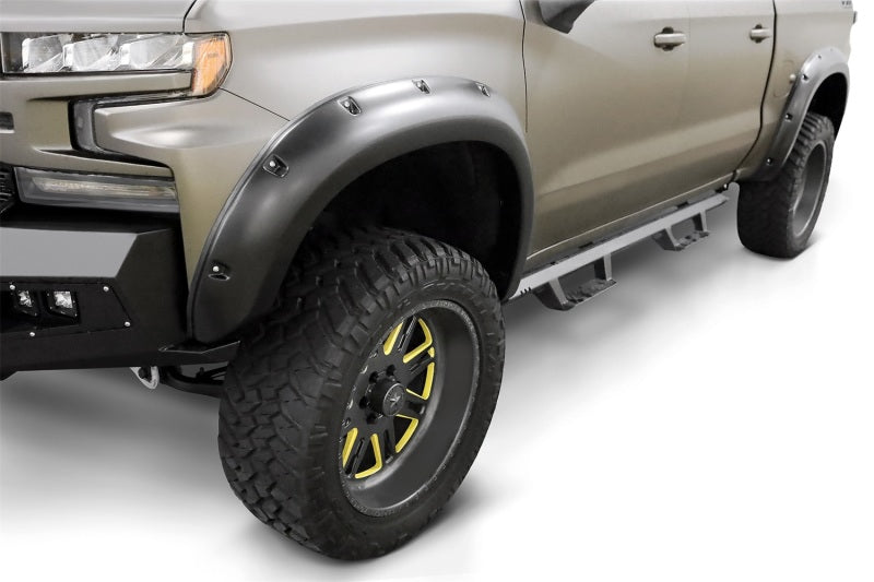 Lund 19-21 Chevy Silverado 1500 RX-Rivet Style Smooth Elite Series Fender Flares - Blk (2 Pc.Front)