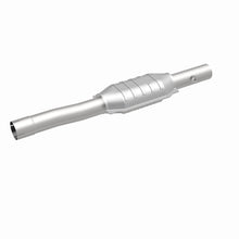 Load image into Gallery viewer, MagnaFlow Direct Fit Catalytic Converter 01-04 Jeep G/C 4.0L