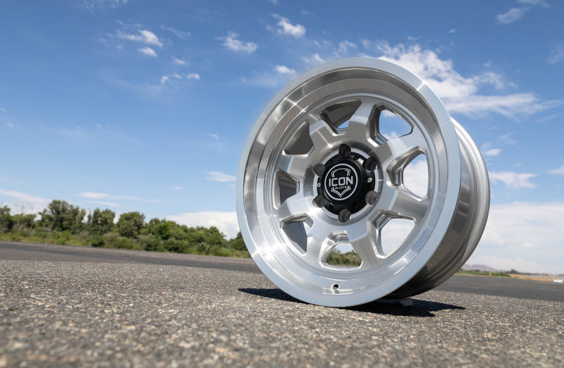 ICON Nuevo 17 X 8.5 5 X 5 6mm Offset 4.5in BS Silver Machined