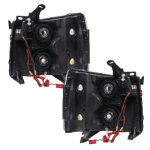 Load image into Gallery viewer, Oracle Lighting 07-13 Chevrolet Silverado Pre-Assembled LED Halo Headlights - Green