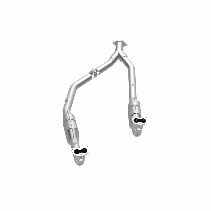 MagnaFlow Direct Fit Catalytic Converter 99-04 LR Discovery V8 OEM