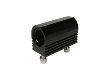 Load image into Gallery viewer, Aeromotive 05-06 Ford 4.6L Fuel Rail Pressure Sensor Adapter Log (-08 AN inlet / outlet)