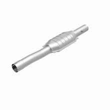 Load image into Gallery viewer, MagnaFlow Direct Fit Catalytic Converter 01-04 Jeep G/C 4.0L