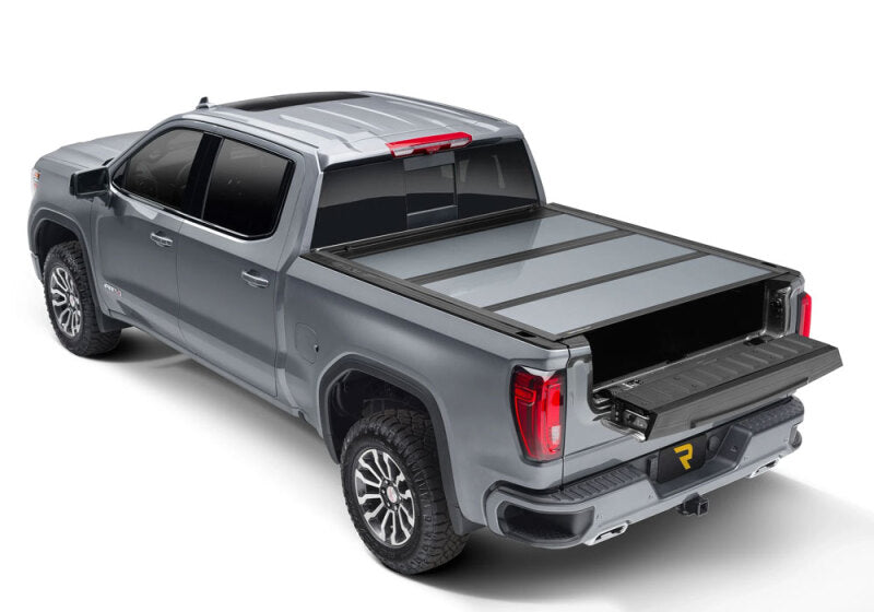 UnderCover 14-18 Chevy/GMC Silverado/Sierra 68.4in Fusion Bed Cover - Summit White