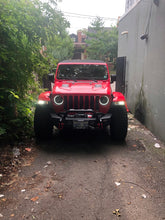Load image into Gallery viewer, Oracle Jeep JL/Gladiator JT Oculus Bi-LED Projector Headlights - Amber/White Switchback