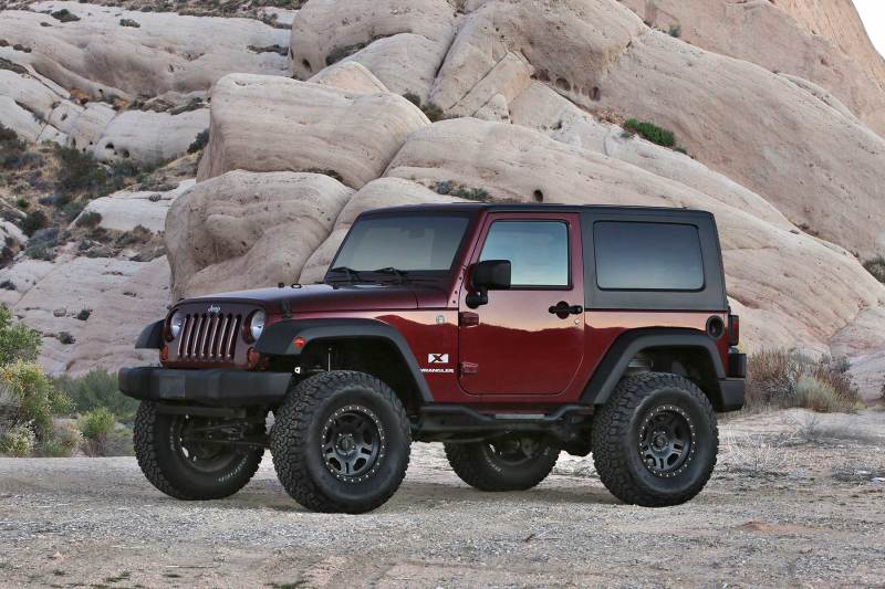 Fabtech 07-18 Jeep JK 2-Door 3in Trail w/Stealth