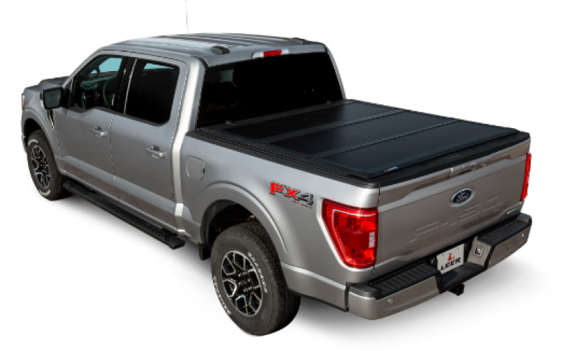 LEER 2015+ Ford F150 HF650M 5Ft6In Tonneau Cover - Folding