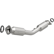 Load image into Gallery viewer, MagnaFlow Direct Fit Catalytic Converter 07-08 Nissan Sentra 2.0L (49 State)