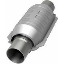 Load image into Gallery viewer, Magnaflow 2.50in California Grade CARB Compliant Universal Catalytic Converter