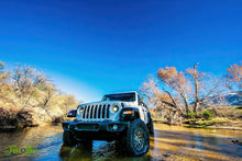 Load image into Gallery viewer, Oracle Oculus Bi-LED Projector Headlights for Jeep JL/Gladiator JT - Matte Blk - 5500K