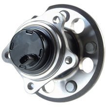 Load image into Gallery viewer, MOOG 04-10 Toyota Sienna Rear Hub Assembly