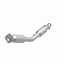Load image into Gallery viewer, MagnaFlow Direct Fit Catalytic Converter 07-08 Nissan Sentra 2.0L (49 State)