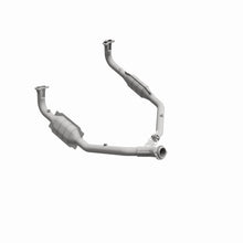 Load image into Gallery viewer, MagnaFlow Conv DF 97 Land Rover Defender 90 4.0L Y-Pipe Assy / 96-99 Discovery 4.0L Y-Pipe Assy