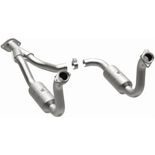 Load image into Gallery viewer, Magnaflow Conv DF 08-10 Ford F-250/F-250 SD/F-350/F-350 SD 5.4L/6.8L / F-450 SD 6.8L Y-Pipe Assembly