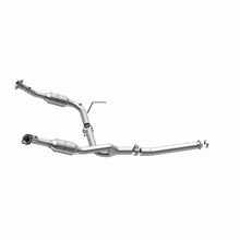 Load image into Gallery viewer, MagnaFlow Conv. DF 3/04-05 Ford Explorer 4.0L / 3/04-05 Mercury Mountaineer Y-Pipe Assembly