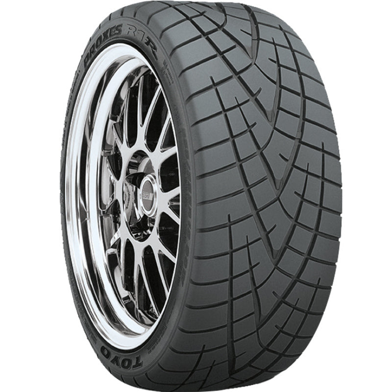 Toyo Proxes R1R Tire - 235/45R17 94W