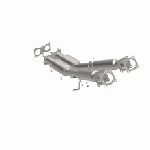 Load image into Gallery viewer, Magnaflow Conv DF 2008-2012 LR2 3.2 L Underbody