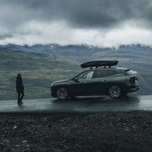 Load image into Gallery viewer, Thule Motion 3 XL Low Roof Box Glossy - Black