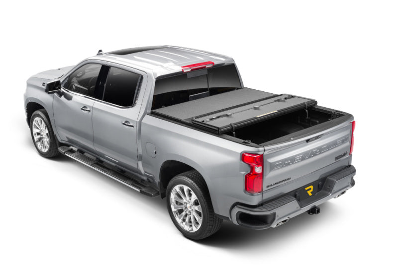 Extang 14-18 Chevy/GMC Silverado/Sierra 1500 (5ft. 10in. Bed) Solid Fold ALX