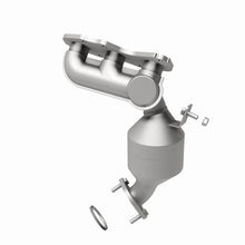 Load image into Gallery viewer, Magnaflow 07-11 Toyota Sienna V6 3.5L Direct-Fit Catalytic Converter