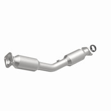 Load image into Gallery viewer, MagnaFlow Direct Fit Catalytic Converter 07-08 Nissan Sentra 2.0L (49 State)