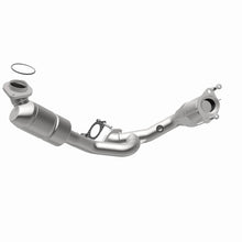 Load image into Gallery viewer, MagnaFlow Conv DF 00-03 Ford Taurus 3.0L