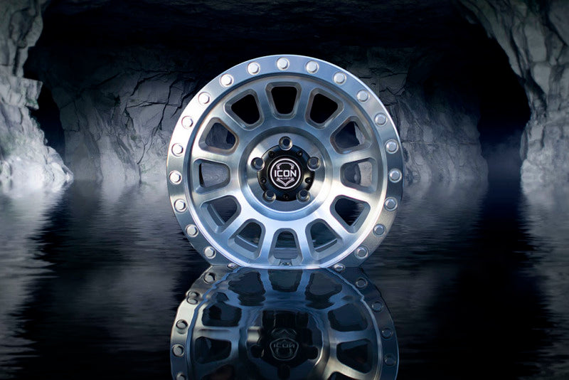 ICON Hulse 17 X 8.5 5 X 4.5 0mm Offset 4.75in BS Silver Machined