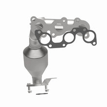 Load image into Gallery viewer, MagnaFlow Direct Fit Catalytic Converter 04-06 Toyota Sienna 3.3L