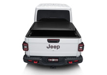 Load image into Gallery viewer, Truxedo 2020 Jeep Gladiator 5ft Lo Pro Bed Cover