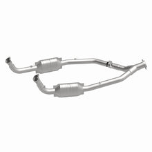 Load image into Gallery viewer, MagnaFlow Direct Fit Catalytic Converter 99-04 LR Discovery V8 OEM