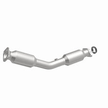 Load image into Gallery viewer, MagnaFlow Direct Fit Catalytic Converter 07-08 Nissan Sentra 2.0L (49 State)