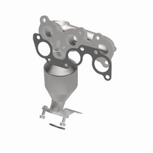 Load image into Gallery viewer, MagnaFlow Direct Fit Catalytic Converter 04-06 Toyota Sienna 3.3L