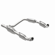 Load image into Gallery viewer, MagnaFlow Conv DF 05-07 Ford E-250/E-350 Econoline V8 5.4L