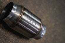 Load image into Gallery viewer, Kooks 04-08 Dodge 1500 HEMI Pick-Up Truck. 2 1/2in x OEM SS GREEN Cat Y-Pipe Kooks HDR Req