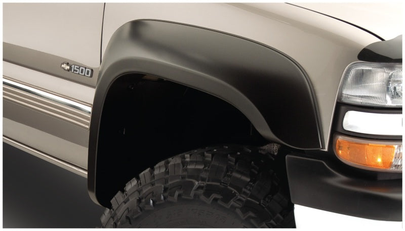 Bushwacker 07-07 Chevy Silverado 1500 Classic Fleetside Extend-A-Fender Style Flares 2pc - Black