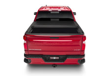 Load image into Gallery viewer, Truxedo 19-20 GMC Sierra &amp; Chevrolet Silverado 1500 (New Body) 6ft 6in Lo Pro Bed Cover